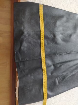 Gabardina de piel ovina, negra, talla L
