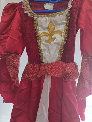 Disfraz de Reina Medieval con corona  zapatos 31