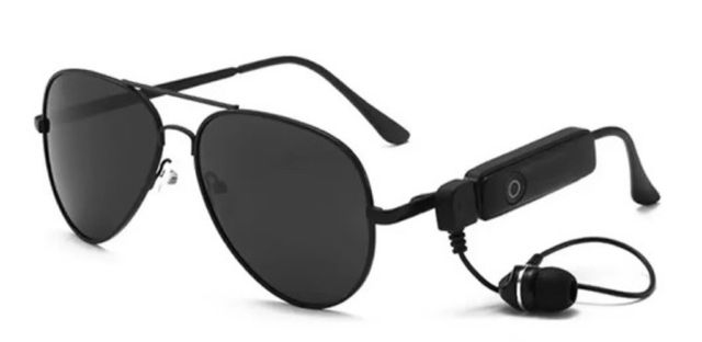 Gafas de sol piloto retro con auriculares