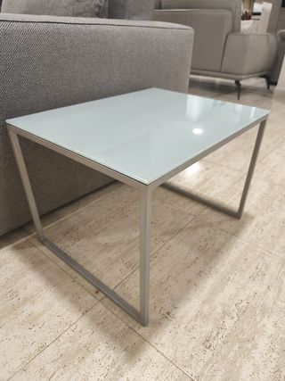 Mesa auxiliar de cristal