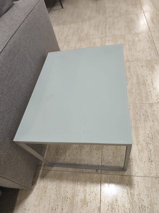 Mesa auxiliar de cristal