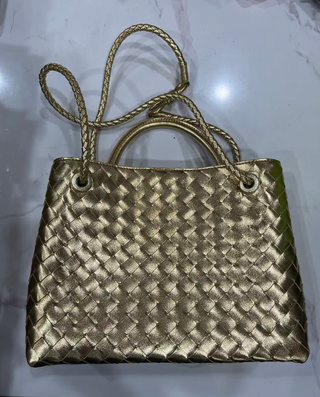 Bolso Bottega Veneta Dorado Tejido