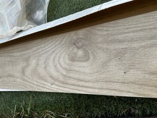 suelo porcelanico imitación madera