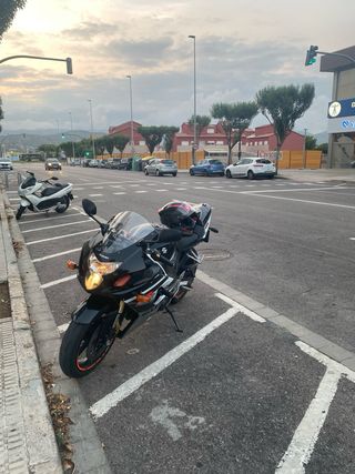 Suzuki GSXR 600 K5