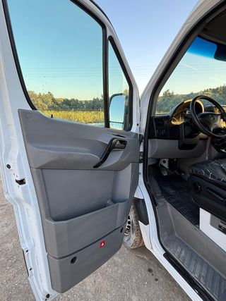 Mercedes-Benz Sprinter 2012