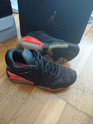 Jordan Negro Naranja Talla 42