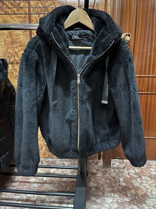 Chaquetón Zara Talla S Pelos Negro