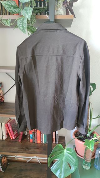 Sobrecamisa marrón oscura M de Zara