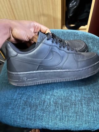 Nike Air Force 1 Negras