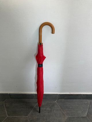 Paraguas rojo