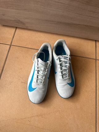 Zapatillas Nike Futbol Sala Blancas y Azules