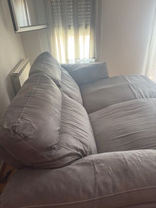 Sofá gris de 2 plazas que se puede separ entre ell