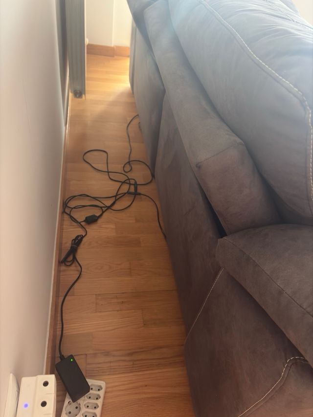 Sofá gris de 2 plazas que se puede separ entre ell