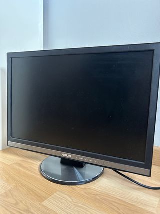 Pantalla ASUS Negra y Plateada