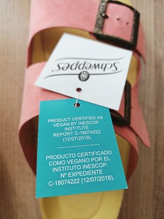 Sandalias veganas Schweppes rosa y amarillo