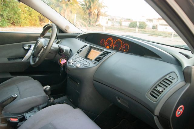Nissan Primera 2005