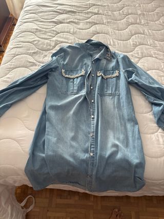 Camisola vaquera con perlas