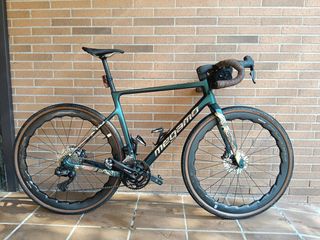 Bicicleta Gravel Megamo Silk GRX Di2 2025