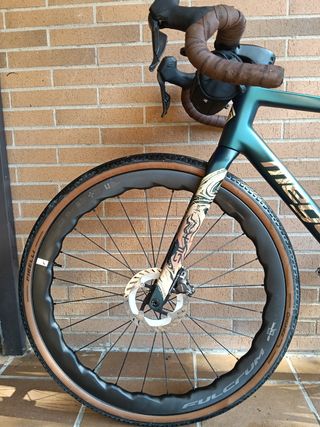Bicicleta Gravel Megamo Silk GRX Di2 2025