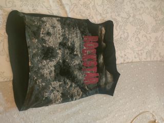 Camiseta blanca con rayas