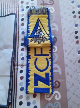 Bufanda Cadiz CF, sin usar. Con la etiqueta. 