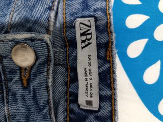 Pantalón vaquero Zara azul