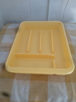 Organizador de cubiertos amarillo