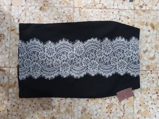 Falda con encaje de tubo