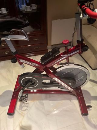 Bicicleta Estática BH Fitness Roja