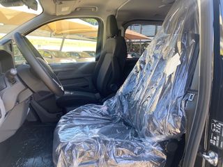 Volkswagen Caravelle 2025