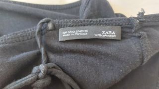 Top negro Zara de tirantes con flecos
