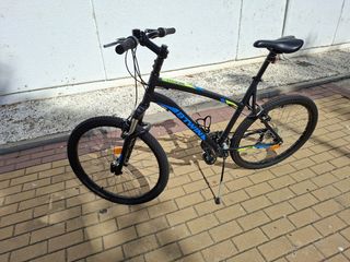 Bicicleta B-twin Rock Rider 340 + casco b'twin