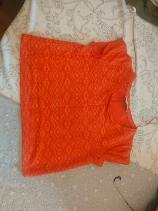 Vendo ropa en buen estado 