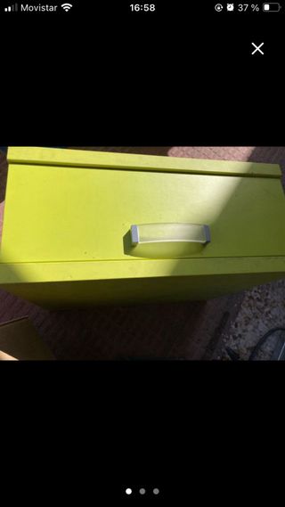Cajonera verde/amarilla de plástico