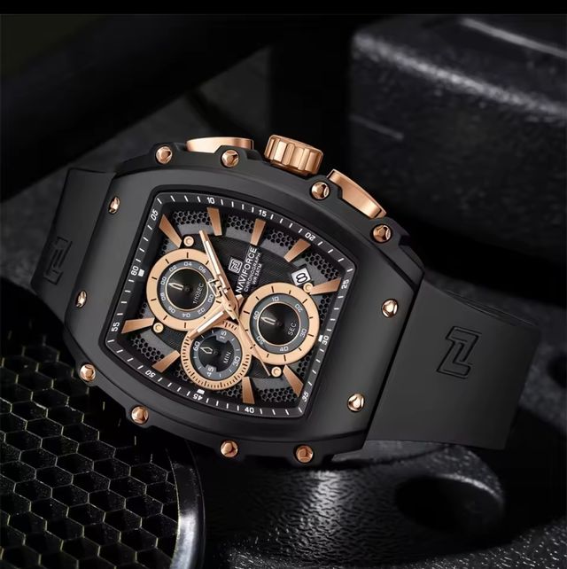 Reloj Naviforce Negro y Dorado Hombre