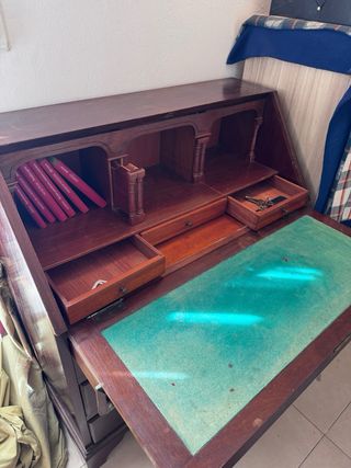 Escritorio antiguo madera para restaurar