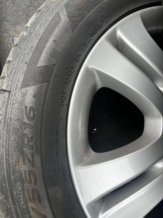 Llanta original Mercedes Benz E300 en 16”