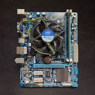 Placa base Gigabyte GA-H61M-DS2 