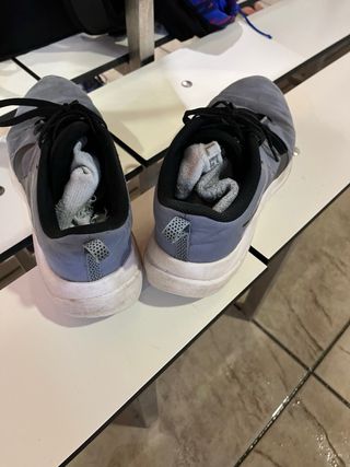 Zapatillas Nike Talla 40 Gris y Negro