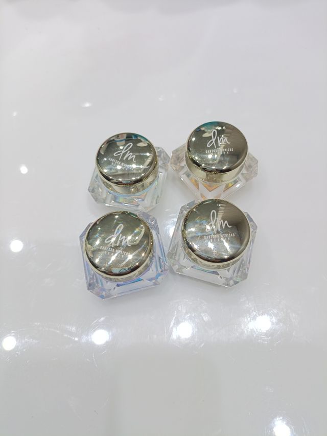 Danessa myricks, Chrome flakes