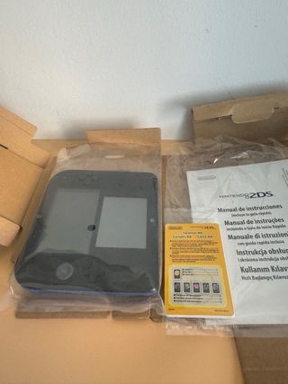 Nintendo 2DS con Mario Kart 7 precargado
