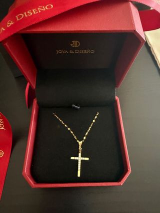 Cadena de oro 18K con colgante de cruz