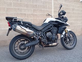 Triumph Tiger 900