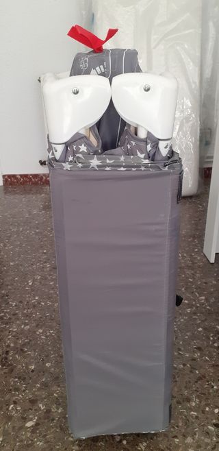 Pack cuna, colchón, trona y sillita coche