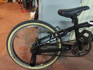 Bicicleta BMX B-Pro Negra