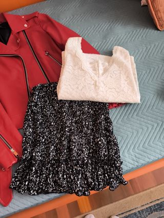 Conjunto Falda y Camiseta + Regalo Chaqueta