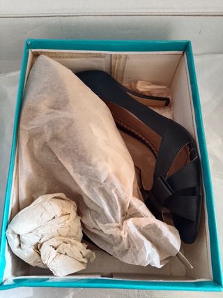 Tacones negros A ESTRENAR 