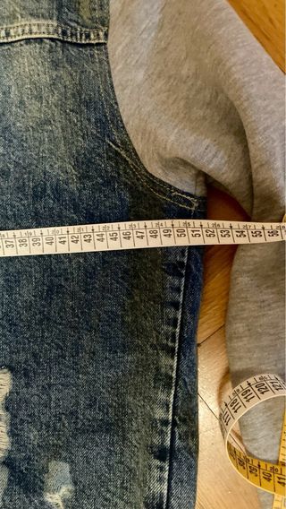 Cazadora vaquera con mangas algodón Zara 