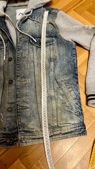 Cazadora vaquera con mangas algodón Zara 