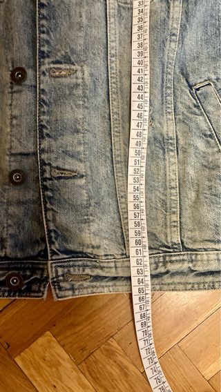 Cazadora vaquera con mangas algodón Zara 